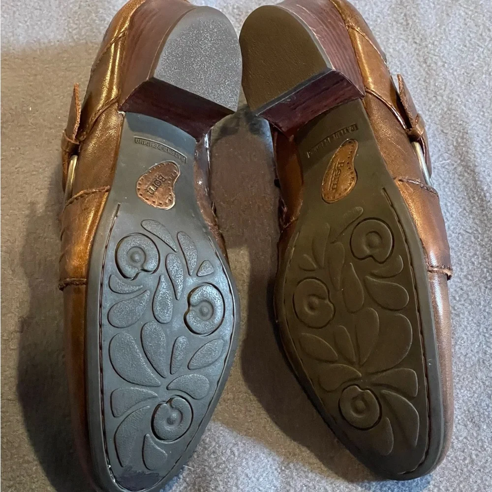 Born shoes womens size 7.5 pre-owned‎ condition brown